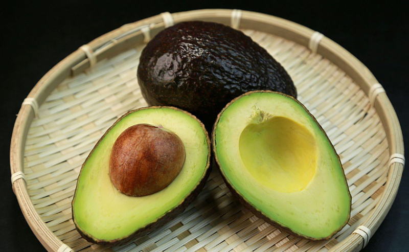 首批肯尼亞鮮食牛油果空運(yùn)抵達(dá)上海